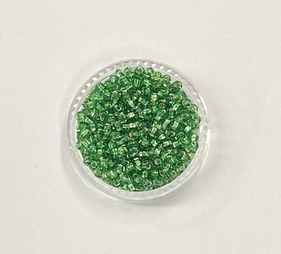 Vert brillant transparent